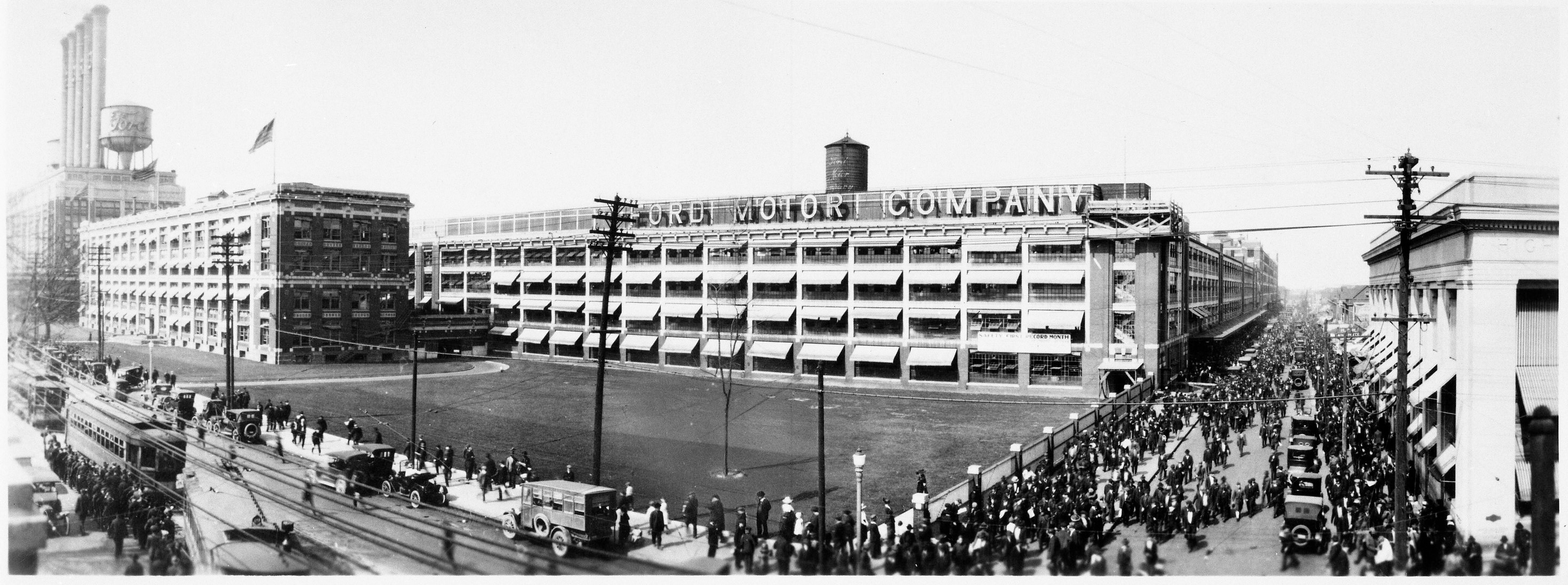 The Highland Park Plant in 1913.